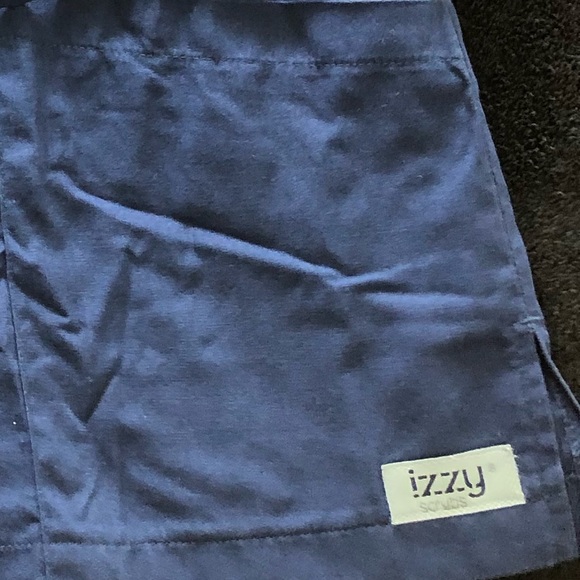 Scrub Top - Picture 2 of 2